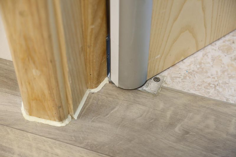 Concealed door closer